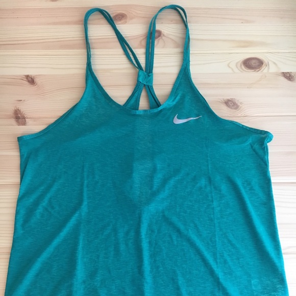 Teal Nike Tank. Like new, no damage. - Picture 2 of 4